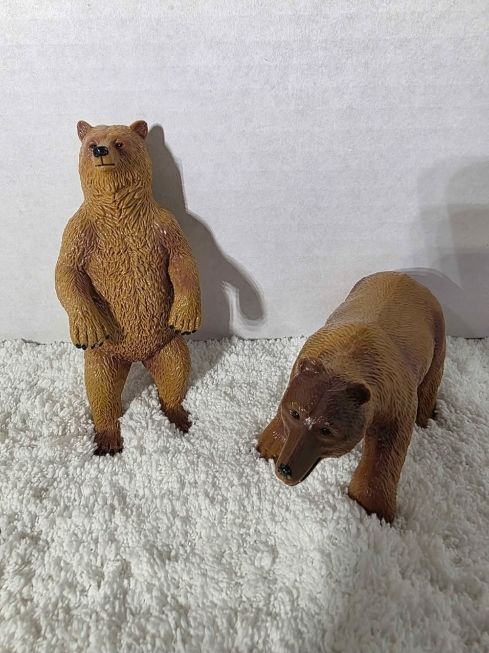 Terra by Battat brown Grizzly Bear Toy Figures Set Of 2